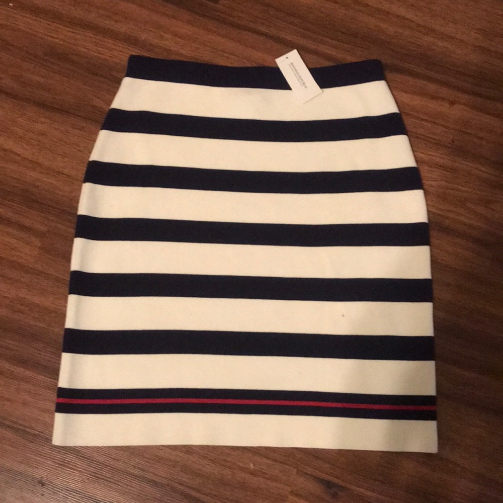Banana Republic Striped Slip on skirt NWT